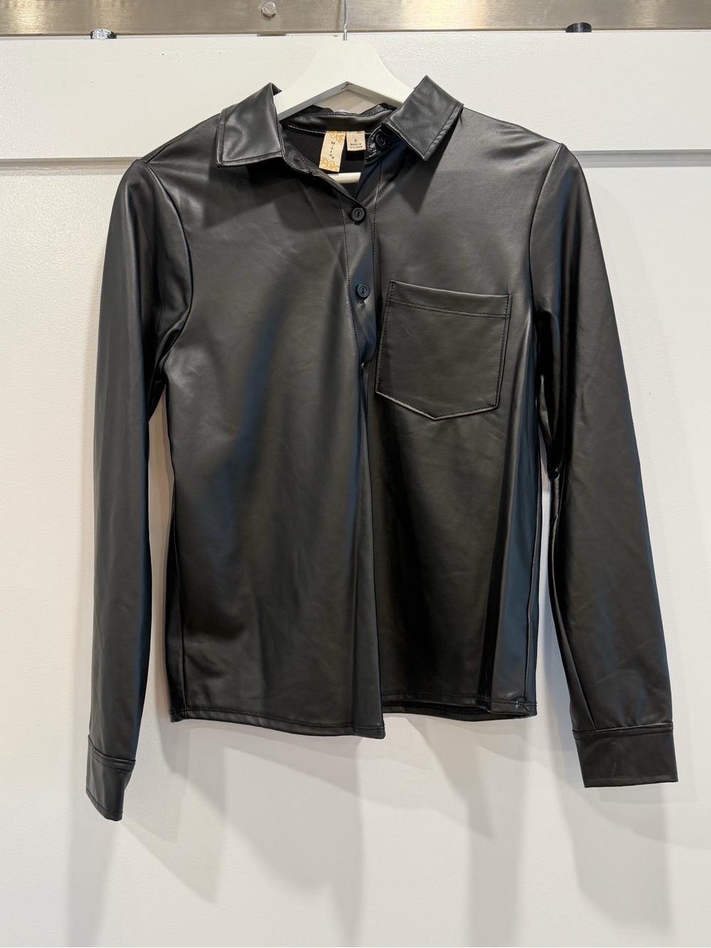 MISIA Women’s Black Faux Leather Button Down Shirt Blouse Long Sleeve Size S